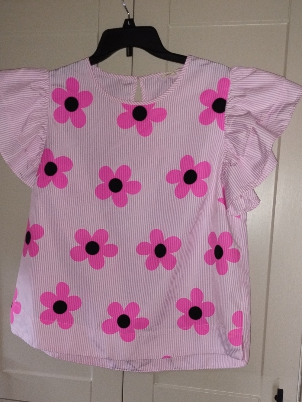 JODIFL Pink Floral Flutter Sleeve Blouse